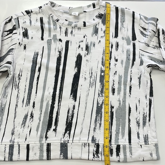 NWOT • Monki Crew Neck Terry Pullover in Paint Stroke Print. - Picture 12 of 14